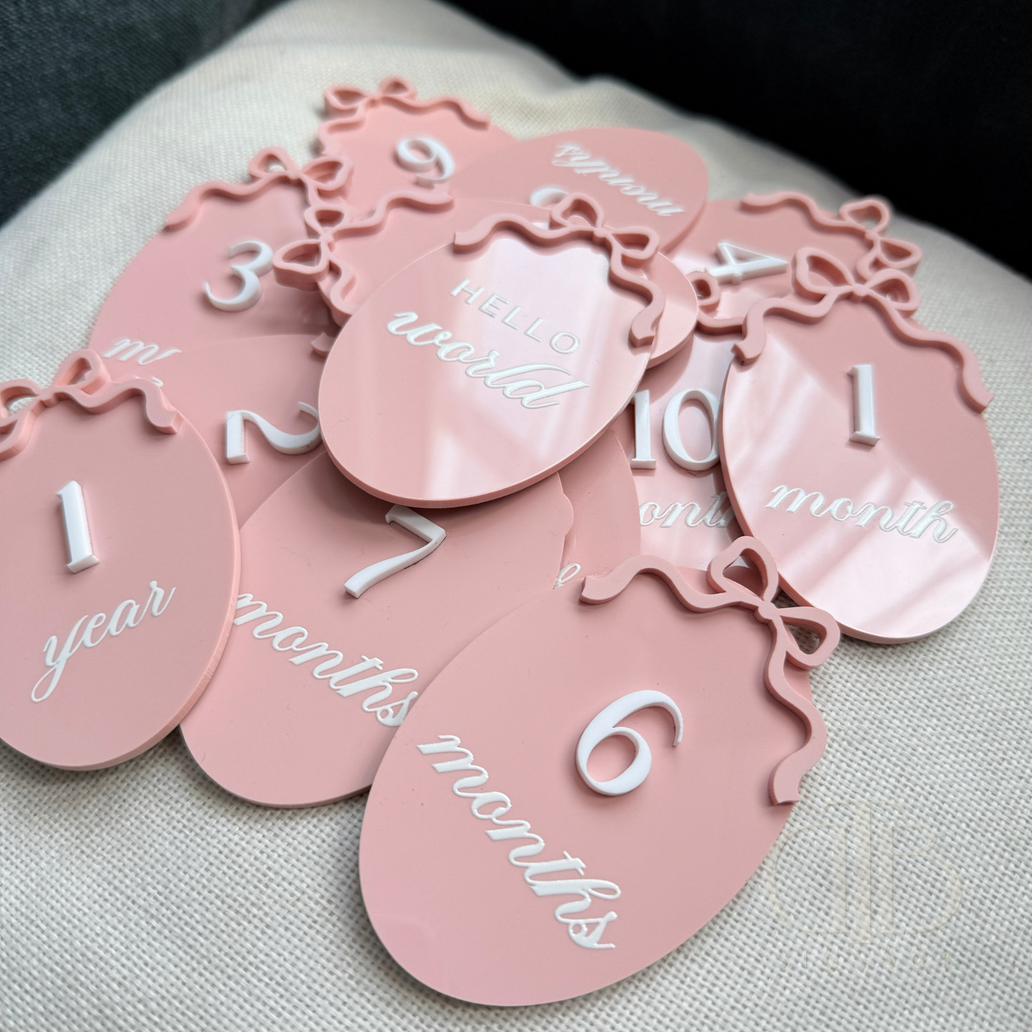 Acrylic Birth Milestone Signage | Birthday Milestone Sign | Full Set Monthly Milestone Signs | Baby Photo Props | Birth Announcement Signage | Bow Accent