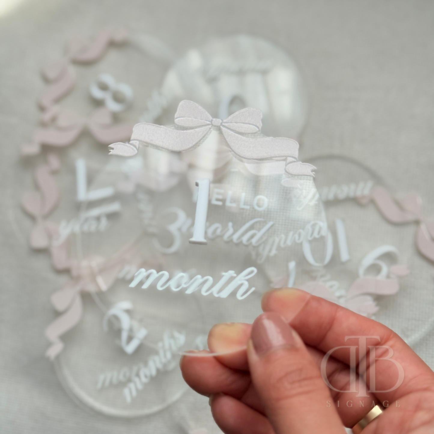Clear Acrylic Milestone Signage | Birthday Milestone Acrylic Disc | Full Set Monthly Milestone Signs | Baby Photo Props | Birth Announcement Signage | Bow Accent