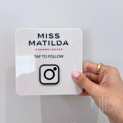 Portable Social Media Tag with NFC | Personalised Logo