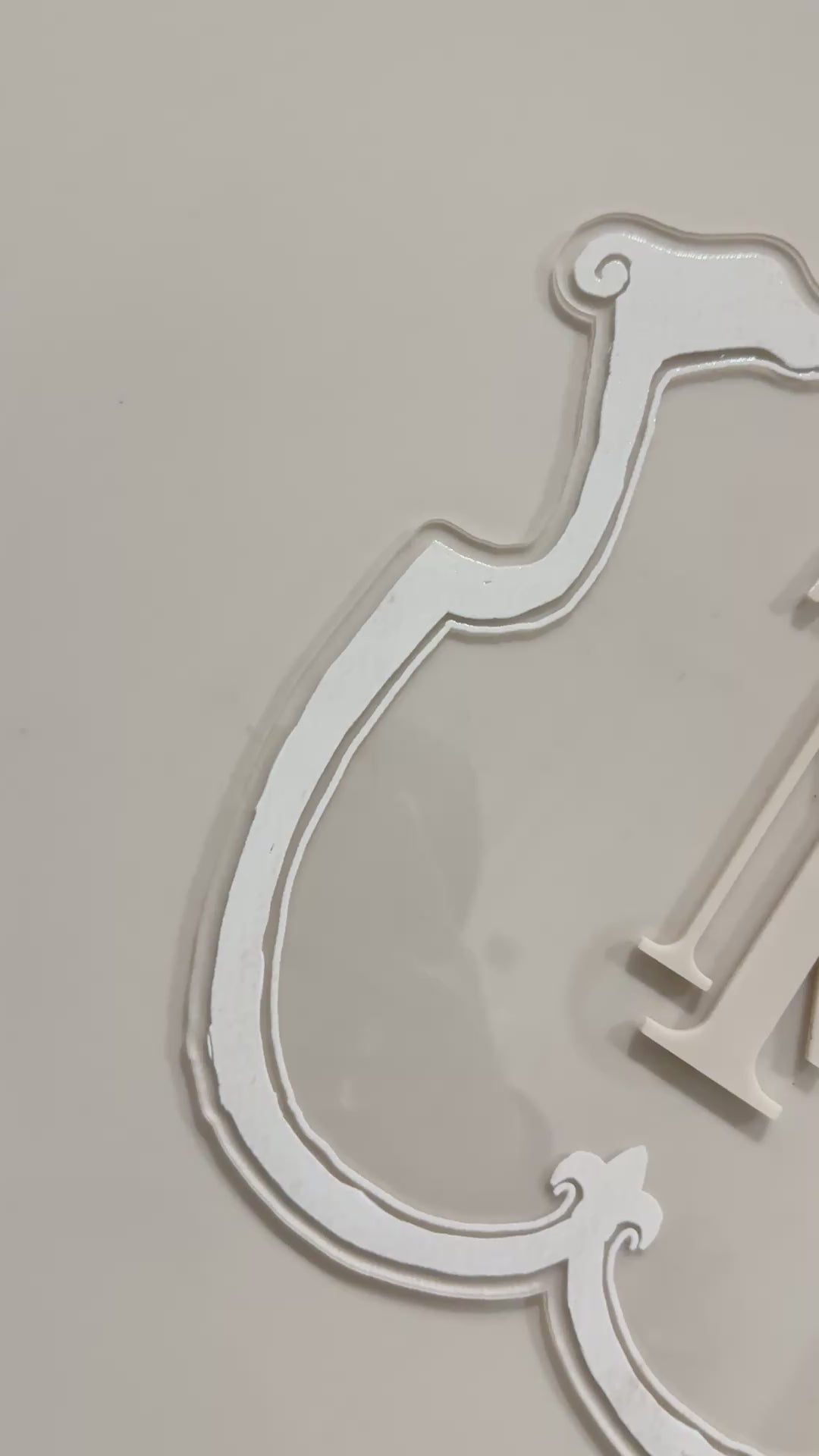 Luxury crest in Beige frame UV printed on clear acrylic, video clip